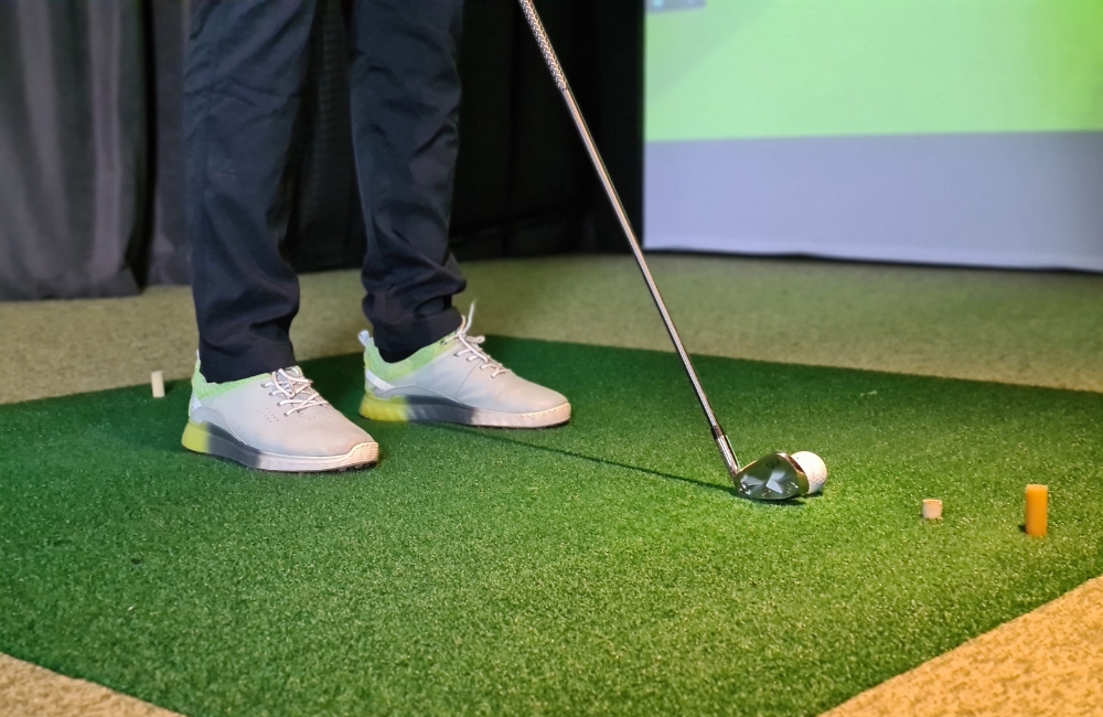 Golf Tech Gifts “Fore” the Tech-Savvy Golfer